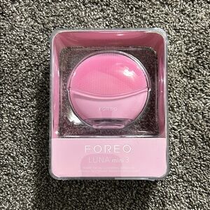 FOREO Luna Mini 3 - Vibrant Pink